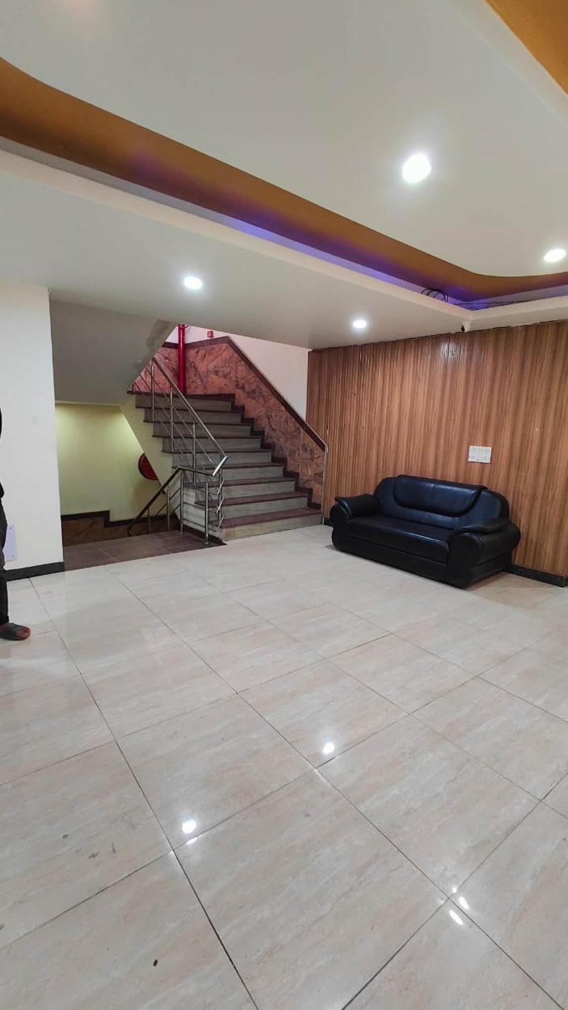 Airport Hotel Mahal Нью-Делі Екстер'єр фото