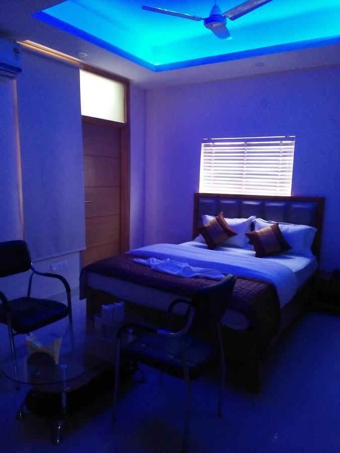 Airport Hotel Mahal Нью-Делі Екстер'єр фото
